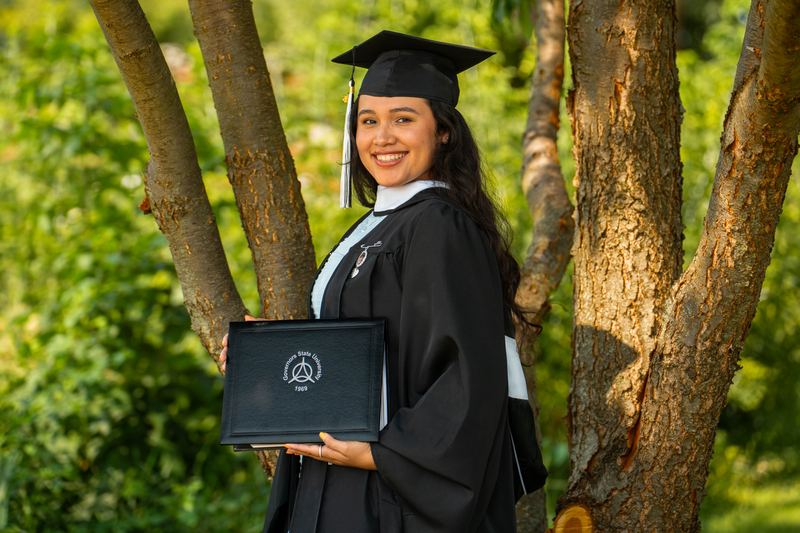 Jen, graduation portraits, by Tate Studios
